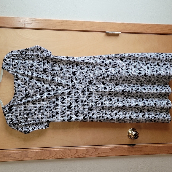 Dress - Picture 4 of 4